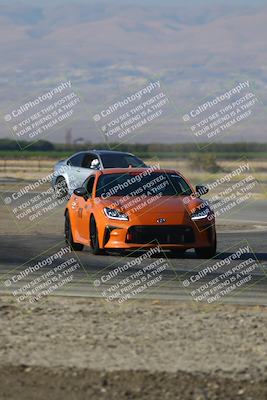 media/Sep-14-2025-Speed Ventures (Sun) [[b2951cd086]]/Orange/Session 1 (Cotton Corners)/